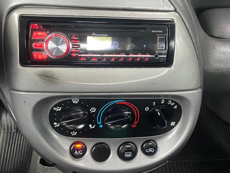 KA 1.0 I 8V GASOLINA 2P MANUAL - 2004 - CAXIAS DO SUL