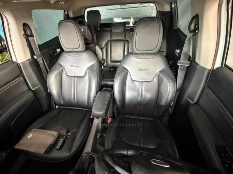 TORO 2.0 16V TURBO DIESEL VOLCANO AT9 4X4 AUTOMÁTICO - 2019 - NOVA PRATA