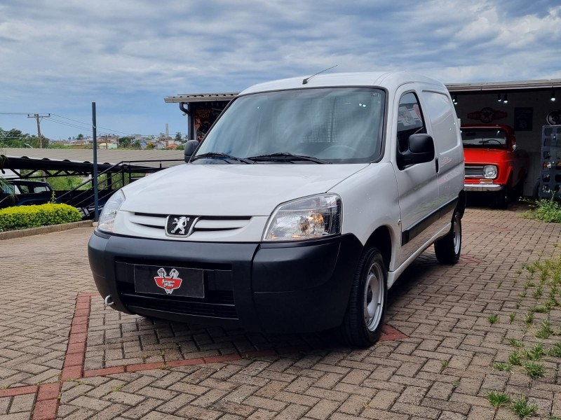 PARTNER 1.6 16V FLEX 3P MANUAL - 2022 - TEUTôNIA