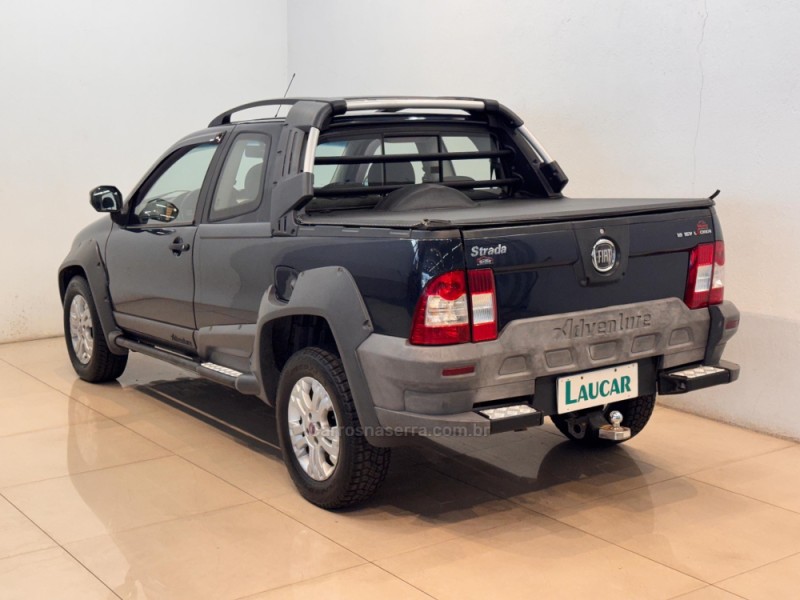 STRADA 1.8 MPI ADVENTURE CD 8V FLEX 2P MANUAL - 2012 - CASCA