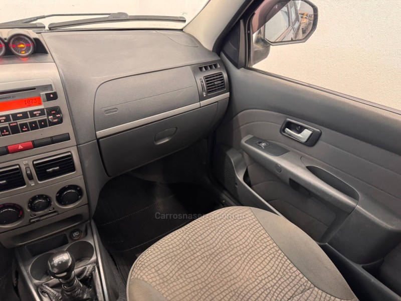 STRADA 1.8 MPI ADVENTURE CD 8V FLEX 2P MANUAL - 2012 - CASCA