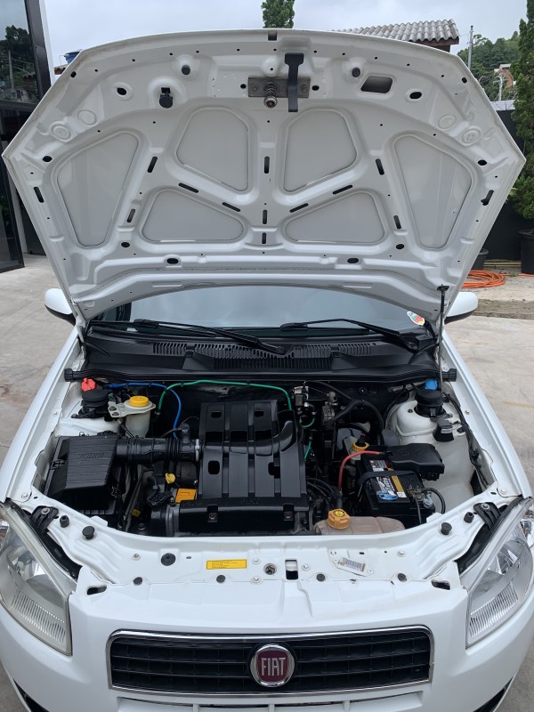 SIENA 1.0 MPI EL CELEBRATION 8V FLEX 4P MANUAL - 2010 - CAXIAS DO SUL