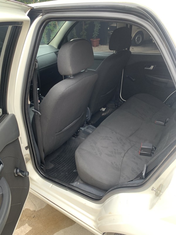 SIENA 1.0 MPI EL CELEBRATION 8V FLEX 4P MANUAL - 2010 - CAXIAS DO SUL