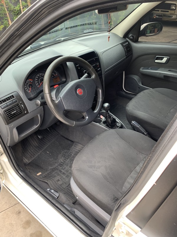 SIENA 1.0 MPI EL CELEBRATION 8V FLEX 4P MANUAL - 2010 - CAXIAS DO SUL