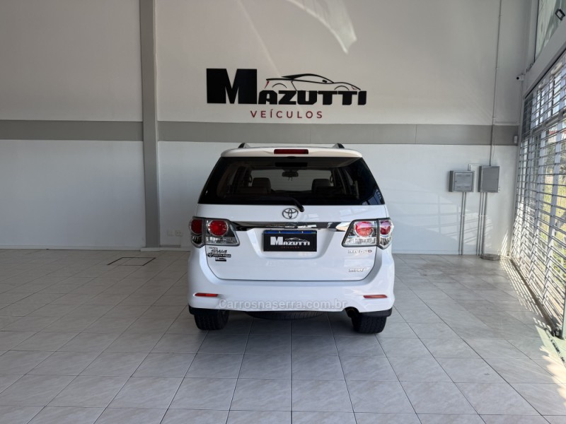 HILUX SW4 3.0 SRV 4X4 7 LUGARES 16V TURBO INTERCOOLER DIESEL 4P AUTOMÁTICO - 2015 - BENTO GONçALVES