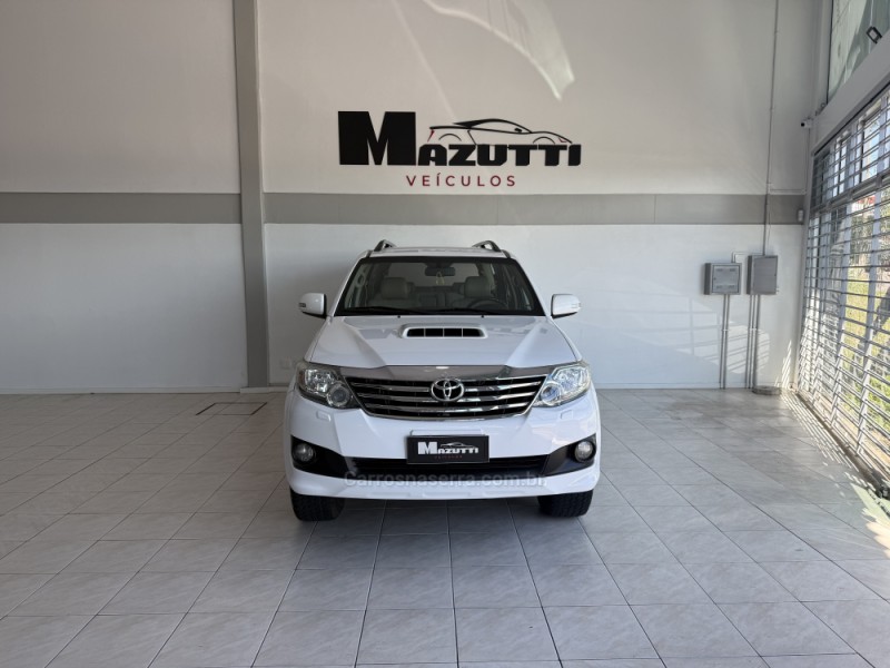 HILUX SW4 3.0 SRV 4X4 7 LUGARES 16V TURBO INTERCOOLER DIESEL 4P AUTOMÁTICO - 2015 - BENTO GONçALVES