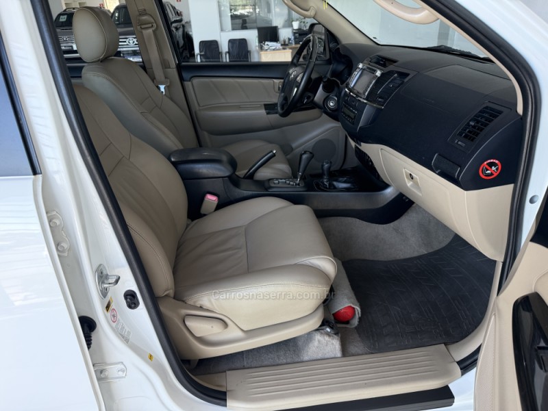 HILUX SW4 3.0 SRV 4X4 7 LUGARES 16V TURBO INTERCOOLER DIESEL 4P AUTOMÁTICO - 2015 - BENTO GONçALVES