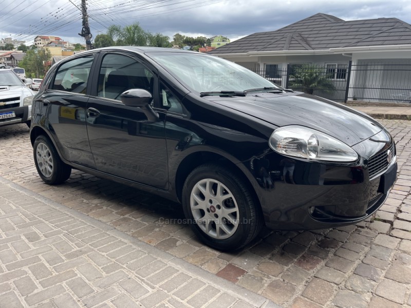 PUNTO 1.4 8V FLEX 4P MANUAL - 2010 - VERANóPOLIS