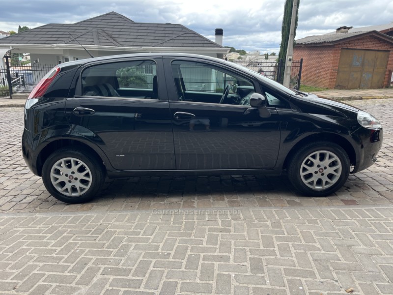 PUNTO 1.4 8V FLEX 4P MANUAL - 2010 - VERANóPOLIS