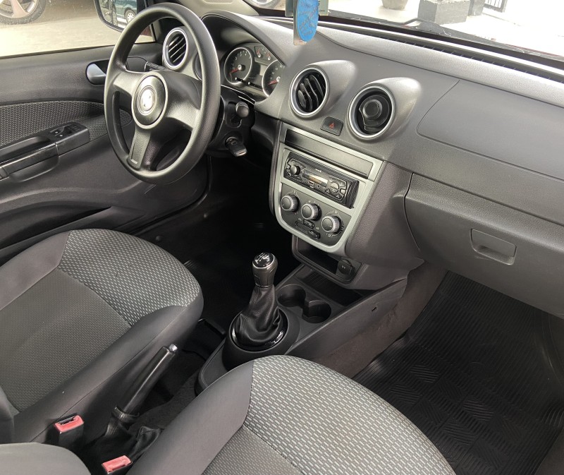 GOL 1.0 MI 8V FLEX 4P MANUAL - 2011 - CANELA