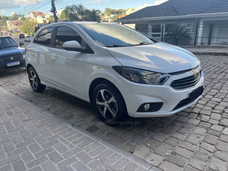 ONIX 1.4 MPFI LTZ 8V FLEX 4P MANUAL - 2017 - VERANóPOLIS