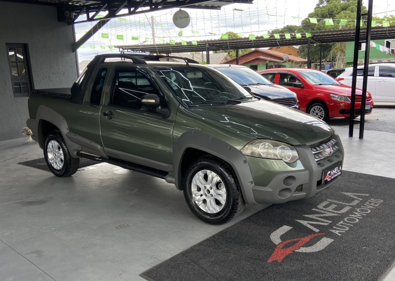 STRADA 1.8 MPI ADVENTURE LOCKER CE 8V FLEX 2P MANUAL - 2009 - CANELA