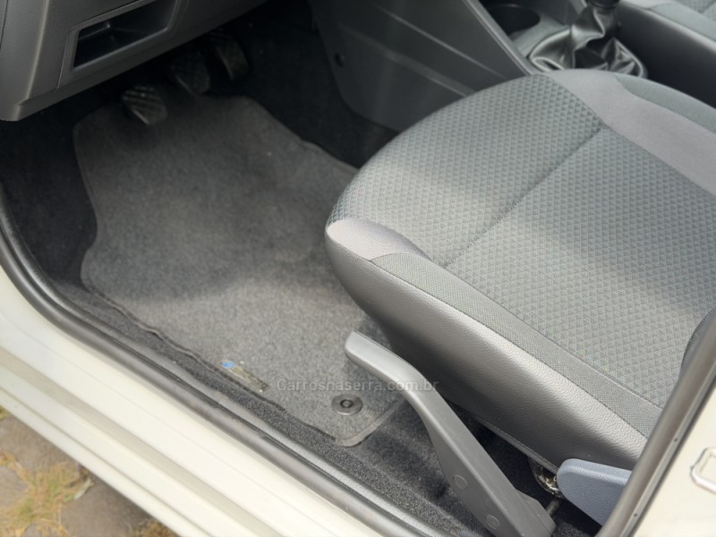 GOL 1.6 MI 8V FLEX 4P MANUAL - 2020 - CARLOS BARBOSA