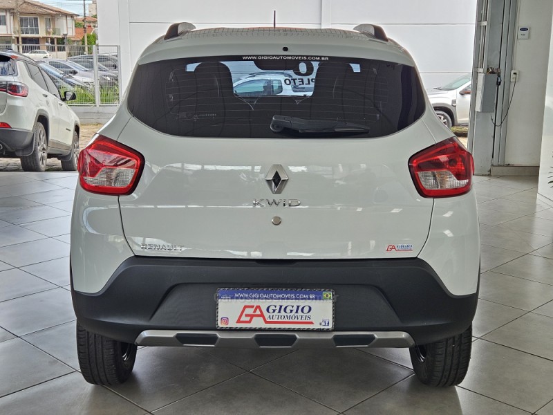 KWID 1.0 12V OUTSIDER FLEX 4P MANUAL - 2020 - TAPEJARA