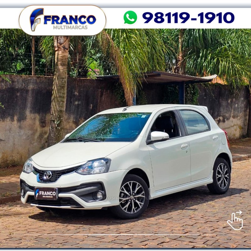 TOYOTA - ETIOS - 2018/2018 - Branca - R$ 68.900,00