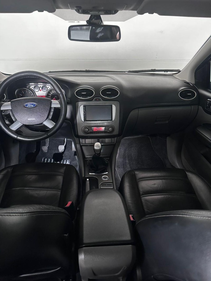 FOCUS 2.0 TITANIUM HATCH 16V FLEX 4P MANUAL - 2012 - FARROUPILHA