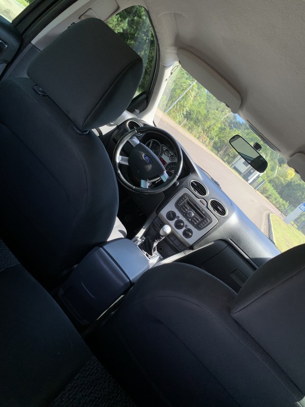 FOCUS 1.6 GLX SEDAN 8V FLEX 4P MANUAL - 2012 - SãO SEBASTIãO DO CAí