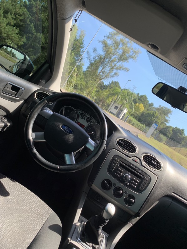 FOCUS 1.6 GLX SEDAN 8V FLEX 4P MANUAL - 2012 - SãO SEBASTIãO DO CAí