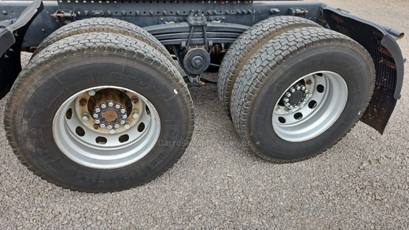 FH 440 6X4 - 2011 - FARROUPILHA