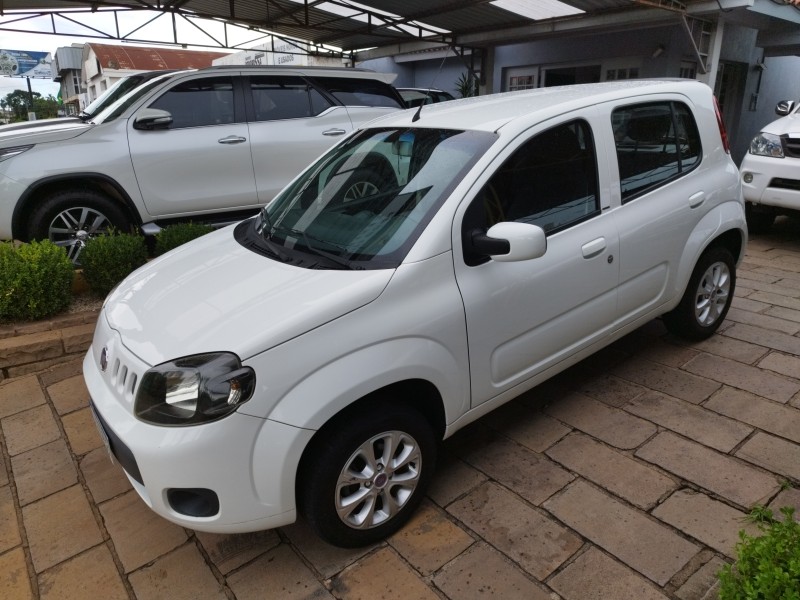 uno 1.0 evo vivace 8v flex 4p manual 2012 veranopolis