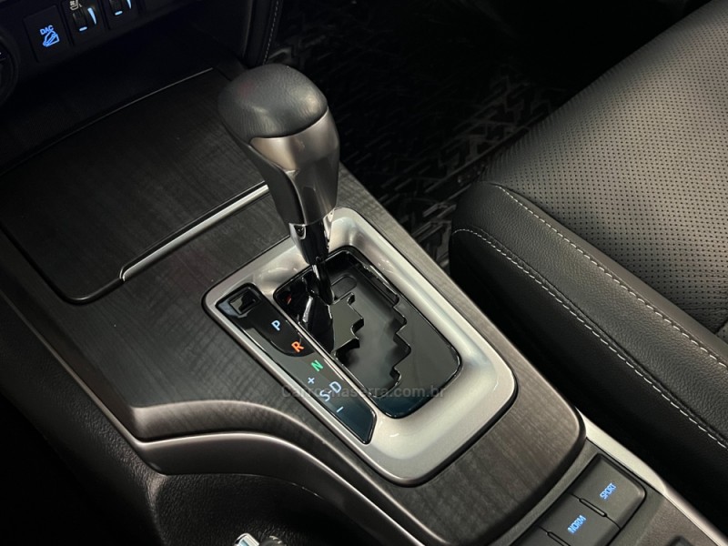 HILUX SW4 2.8 4X4 SRX PLATINUM TURBO 7 LUGARES DIESEL 4P AUTOMÁTICO - 2024 - FLORES DA CUNHA