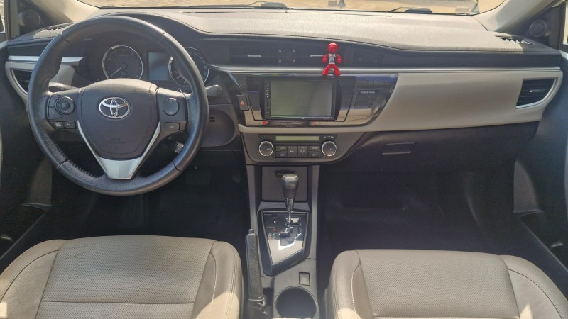 COROLLA 2.0 XEI 16V FLEX 4P AUTOMÁTICO - 2015 - VACARIA