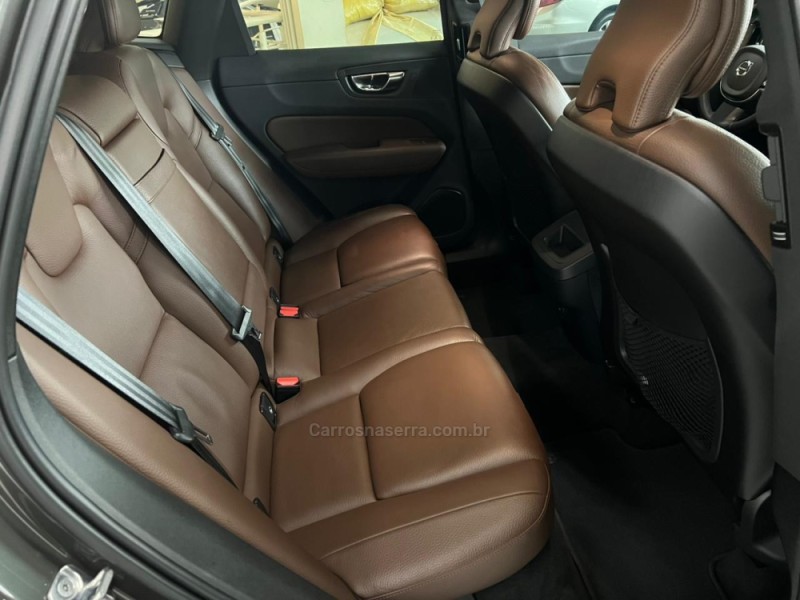 XC60 2.0 T5 MOMENTUM GASOLINA 4P AUTOMÁTICO - 2021 - CAXIAS DO SUL