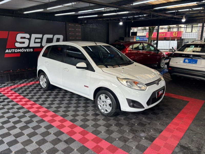 FIESTA 1.6 ROCAM HATCH 8V FLEX 4P MANUAL - 2013 - PASSO FUNDO
