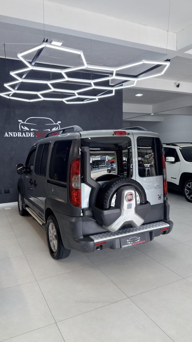 DOBLÓ 1.8 MPI ADVENTURE 8V FLEX 4P MANUAL - 2012 - CAXIAS DO SUL