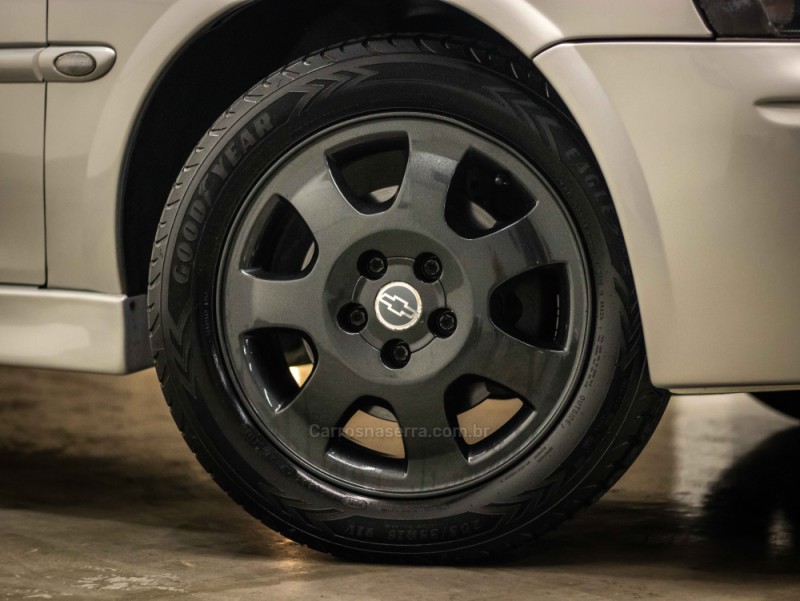 VECTRA 2.0 MPFI CD 8V GASOLINA 4P MANUAL - 2003 - CAXIAS DO SUL