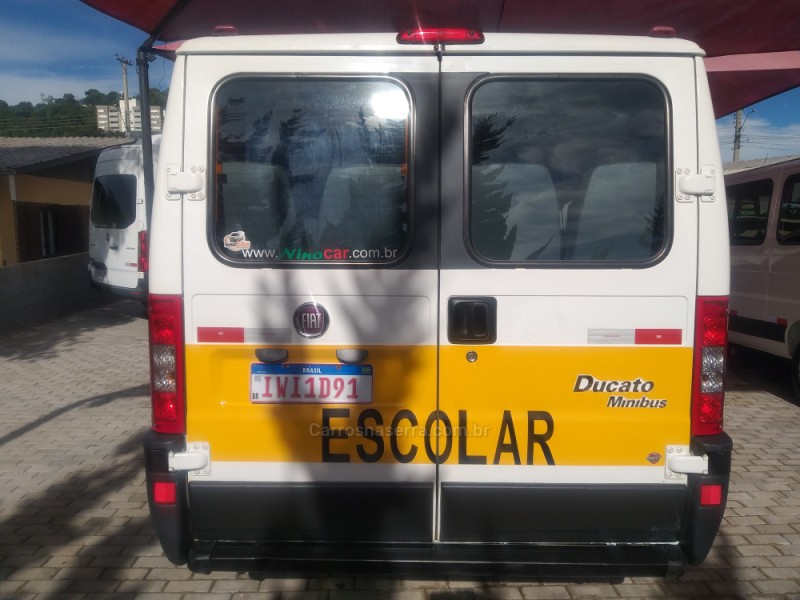 DUCATO 2.3 MINIBUS TETO BAIXO 8V TURBO DIESEL 3P MANUAL - 2015 - CAXIAS DO SUL