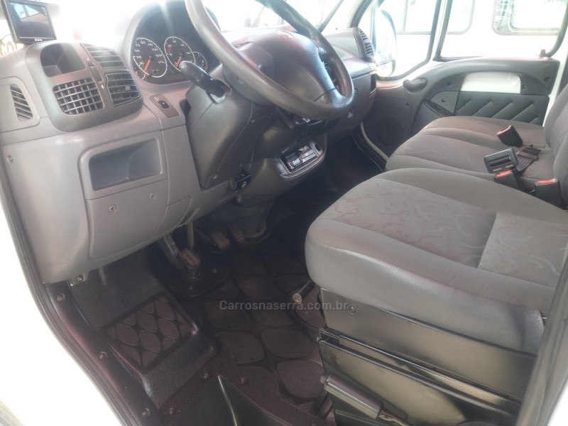 DUCATO 2.3 MINIBUS TETO BAIXO 8V TURBO DIESEL 3P MANUAL - 2015 - CAXIAS DO SUL