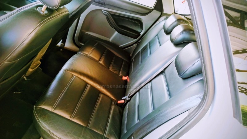 FOCUS 2.0 HC 16V FLEX 4P MANUAL - 2011 - CAXIAS DO SUL