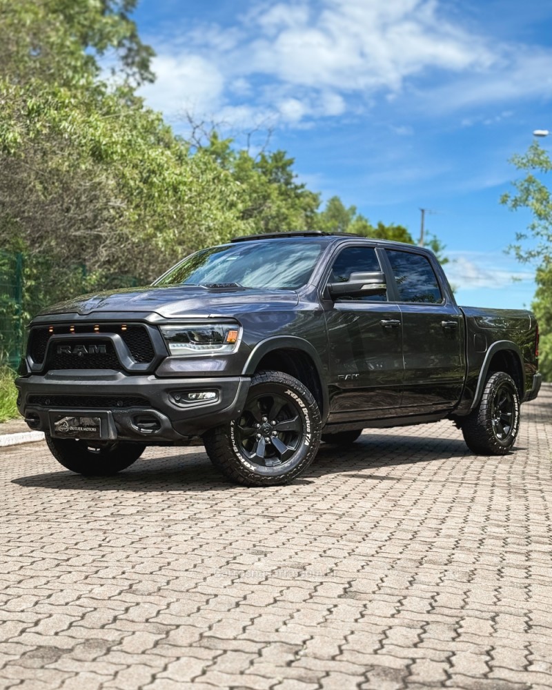 1500 REBEL 5.7 HEMI V8 CD 4X4 GASOLINA 4P AUTOMÁTICA - 2022 - NOVO HAMBURGO