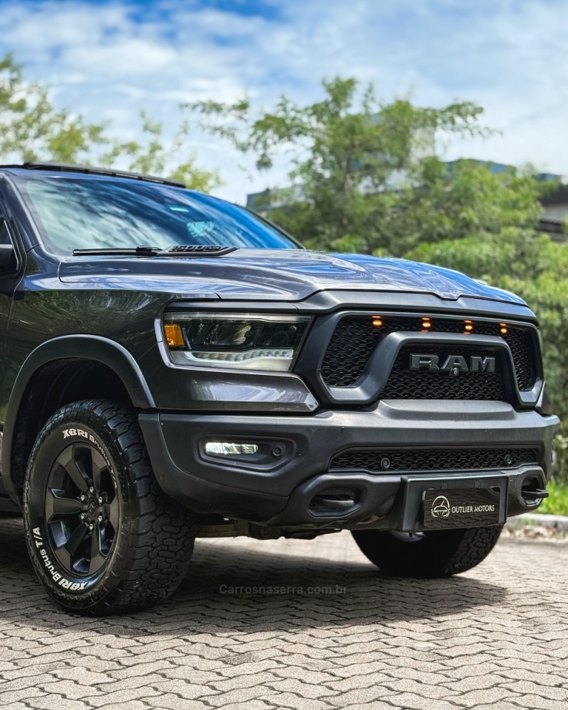 1500 REBEL 5.7 HEMI V8 CD 4X4 GASOLINA 4P AUTOMÁTICA - 2022 - NOVO HAMBURGO