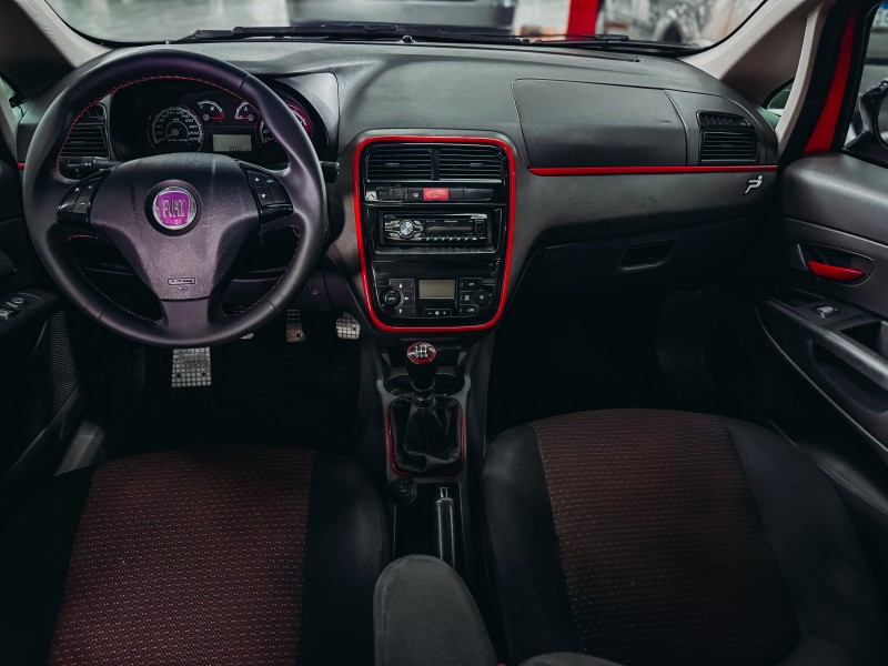 PUNTO 1.8 SPORTING 16V FLEX 4P MANUAL - 2011 - CAXIAS DO SUL