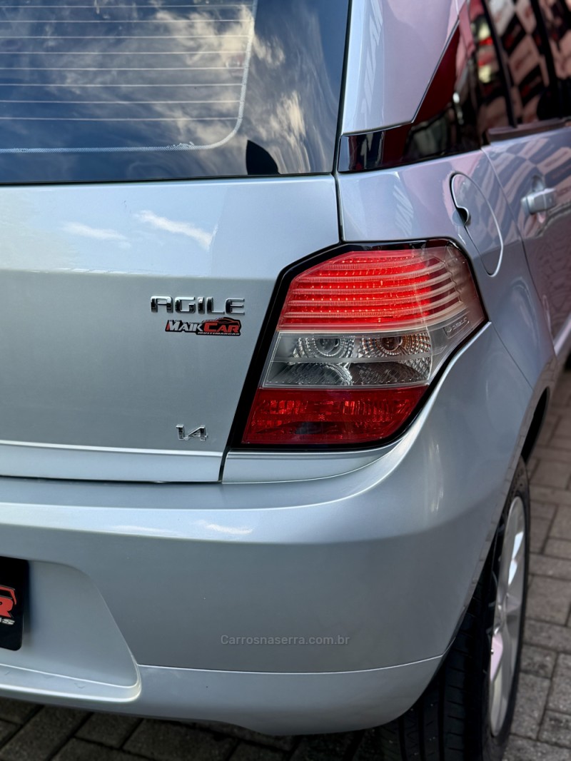 AGILE 1.4 MPFI LTZ 8V FLEX 4P MANUAL - 2011 - ESTâNCIA VELHA