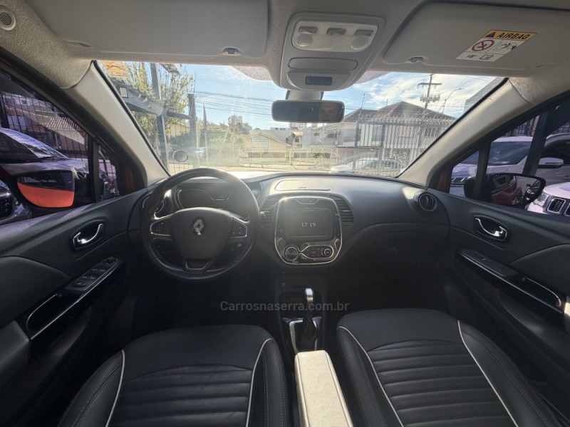CAPTUR 2.0 16V FLEX INTENSE AUTOMÁTICO - 2018 - CAXIAS DO SUL