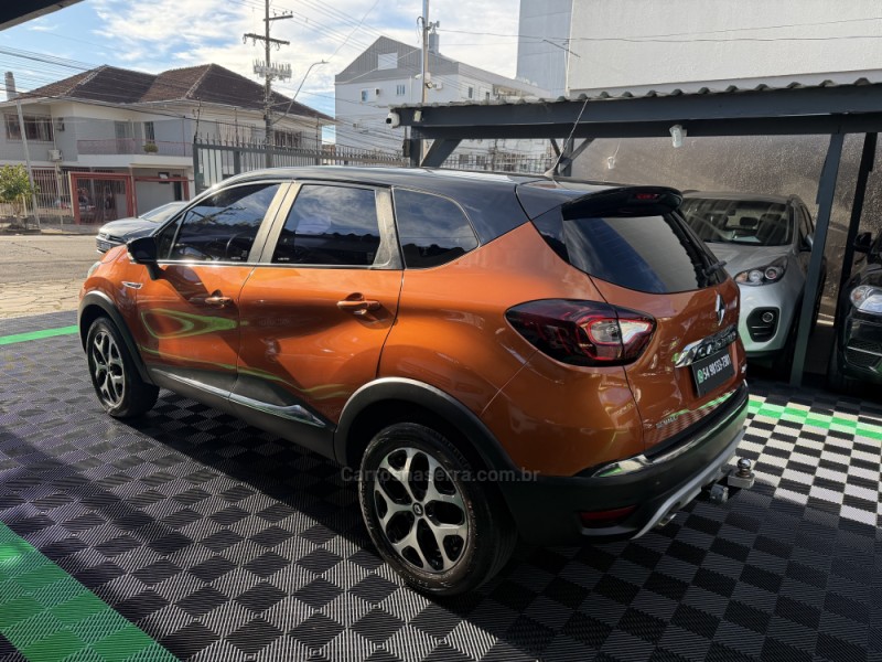 CAPTUR 2.0 16V FLEX INTENSE AUTOMÁTICO - 2018 - CAXIAS DO SUL