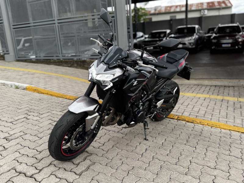 Z900  - 2023 - FELIZ