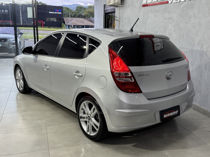 I30 2.0 MPFI GLS 16V GASOLINA 4P AUTOMÁTICO - 2010 - SAPIRANGA