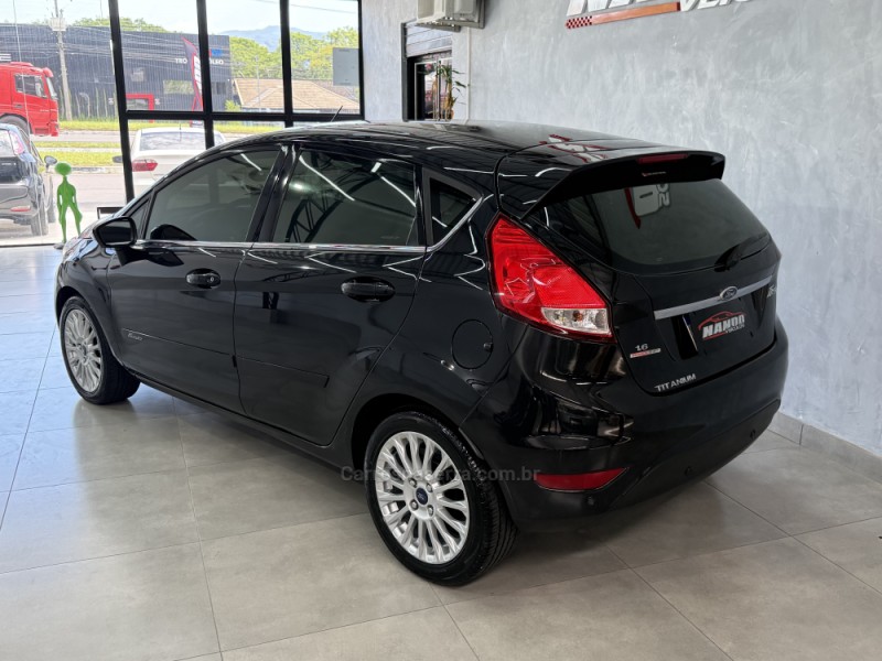 FIESTA 1.6 TITANIUM HATCH 16V FLEX 4P AUTOMÁTICO - 2014 - SAPIRANGA
