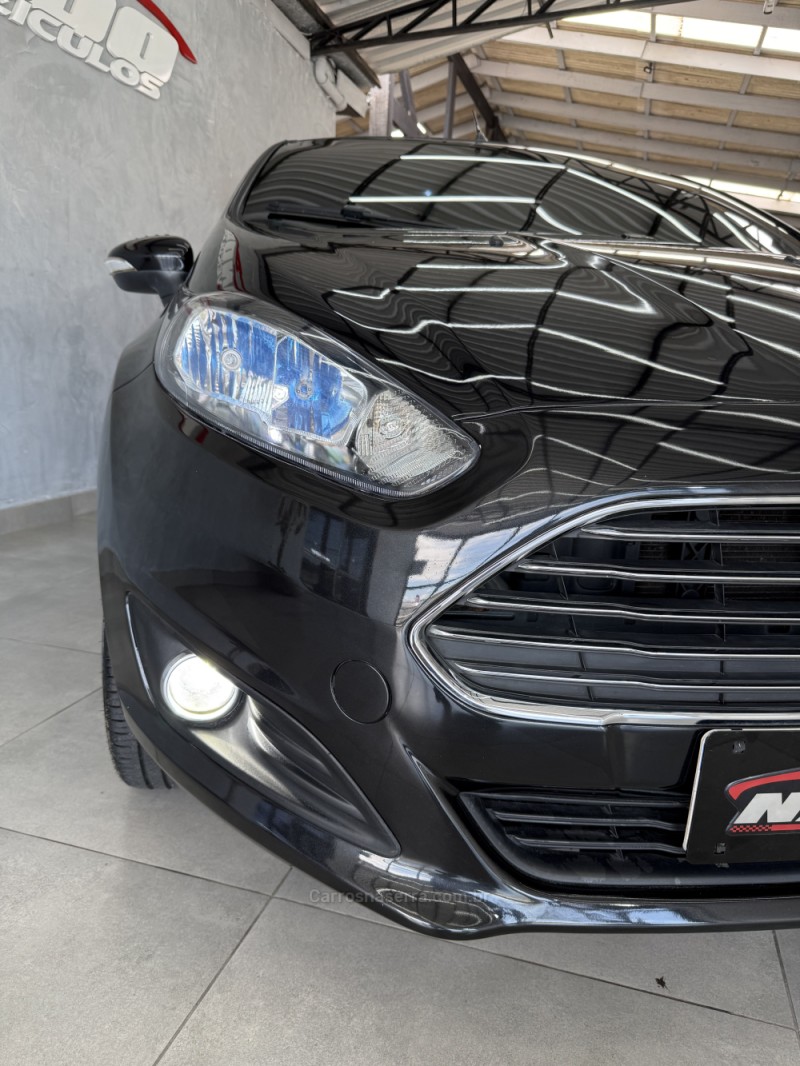 FIESTA 1.6 TITANIUM HATCH 16V FLEX 4P AUTOMÁTICO - 2014 - SAPIRANGA