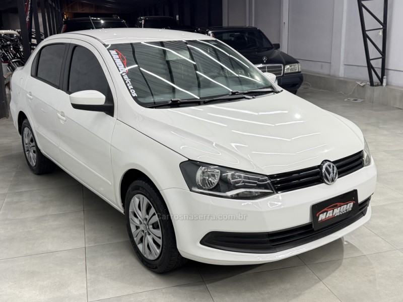 VOYAGE 1.6 MI TRENDLINE 8V FLEX 4P MANUAL - 2014 - SAPIRANGA