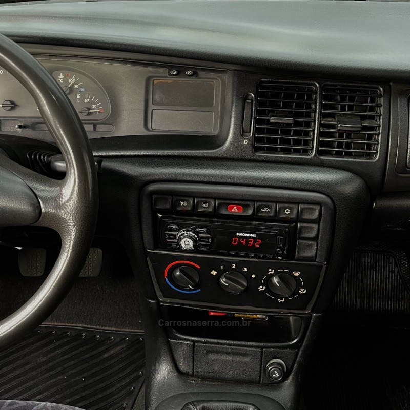 VECTRA 2.0 MPFI GLS 8V GASOLINA 4P MANUAL - 1997 - VACARIA