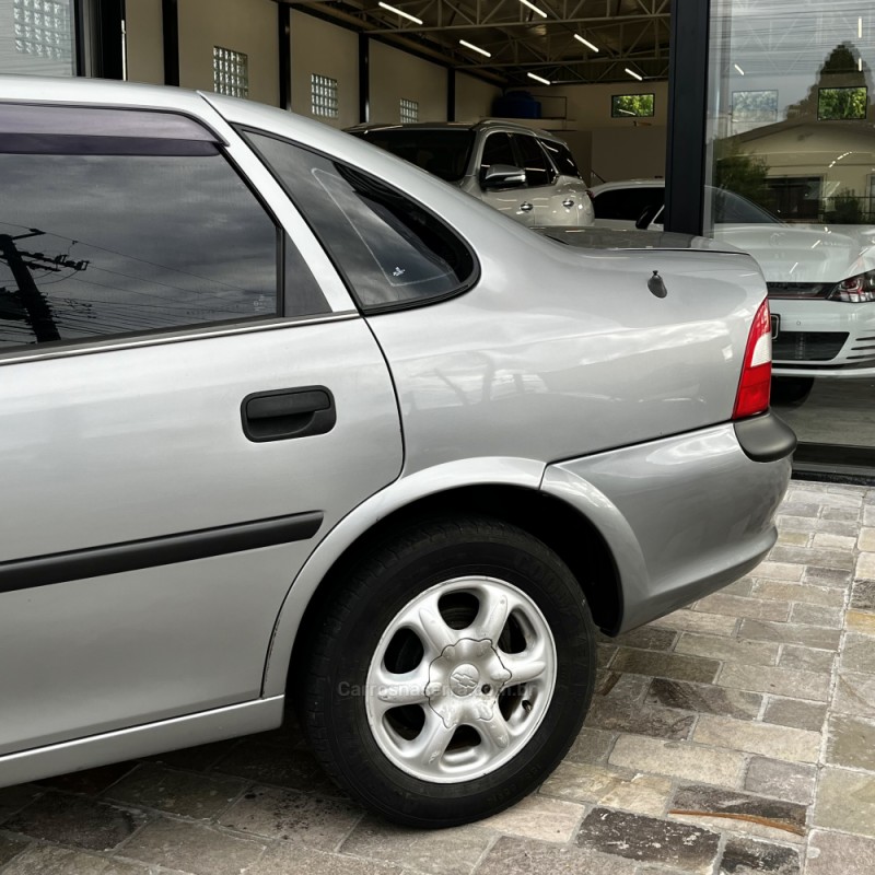VECTRA 2.0 MPFI GLS 8V GASOLINA 4P MANUAL - 1997 - VACARIA