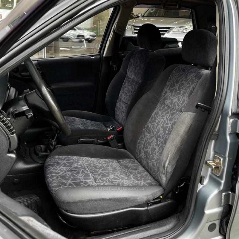 VECTRA 2.0 MPFI GLS 8V GASOLINA 4P MANUAL - 1997 - VACARIA