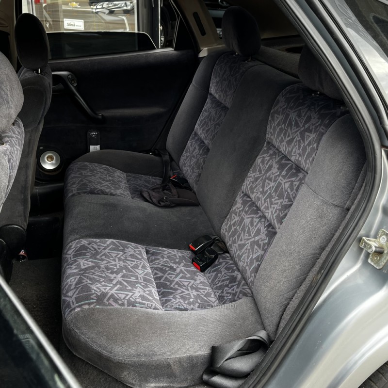 VECTRA 2.0 MPFI GLS 8V GASOLINA 4P MANUAL - 1997 - VACARIA