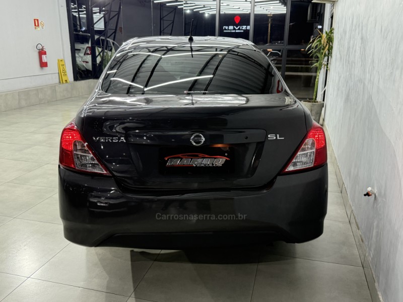 VERSA 1.6 16V FLEX SL 4P MANUAL - 2016 - SAPIRANGA