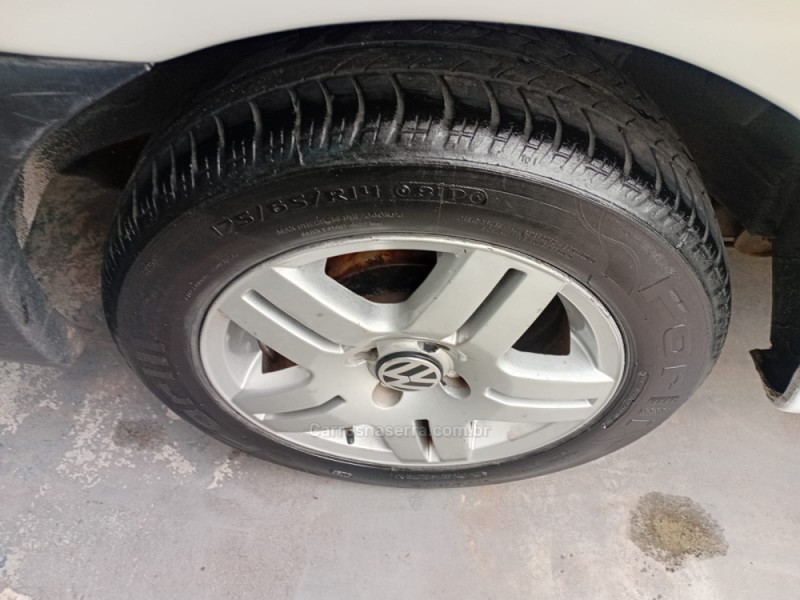 SAVEIRO 1.6 MI CITY CS 8V GASOLINA 2P MANUAL G.III - 2004 - CAXIAS DO SUL